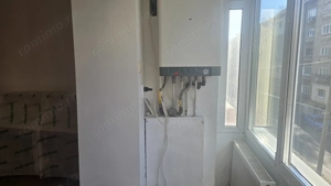 Vand apartament de 3 camere in Deva, Imp.Traian, etaj 2, bloc de 4 etaje de caramida izolat exterior - imagine 2