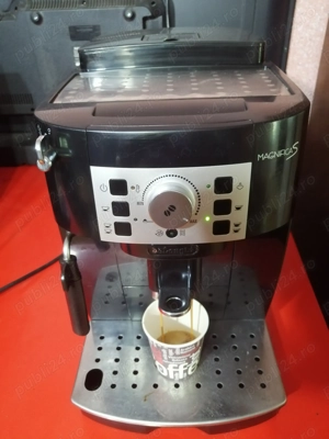 aparat de cafea delonghi magnifica s