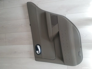 tapiterie portiera spate megane 2 , stanga sau dreapta . pretul este pe bucata .