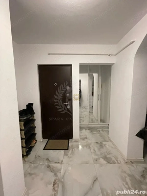 //2 CAMERE// MALU ROSU// - imagine 2