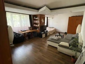 Garsoniera Eroii revolutiei, 3 min de metrou