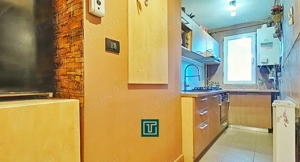 Apartament cu 2 camere complet renovat în Aurel Vlaicu   confort și vedere superbă - imagine 4