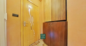 Apartament cu 2 camere complet renovat în Aurel Vlaicu   confort și vedere superbă - imagine 8