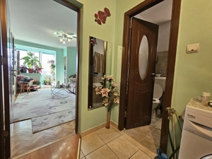 Renovat! Mobilat!. Zona semicentrala! - imagine 4