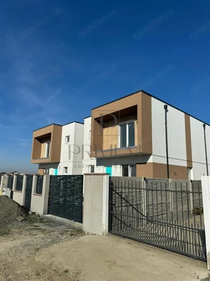 Duplex separat prin camera tehnica - zona linistita - personalizare interioara.