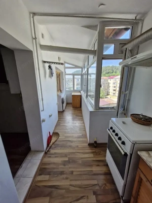 Apartament 3 camere – Comănești, central. - imagine 15