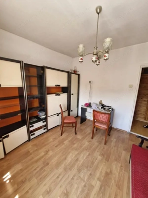 Apartament 3 camere – Comănești, central. - imagine 4