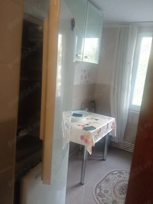 2 cam,Tiglina1,etaj 1 - imagine 8