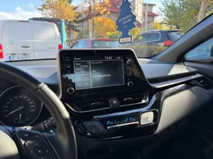 Vand Toyota C-HR Hybrid an fabricatie 2023 km parcursi 11637 cc 1798 cmc transmisie CVT  - imagine 3