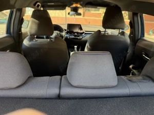 Vand Toyota C-HR Hybrid an fabricatie 2023 km parcursi 11637 cc 1798 cmc transmisie CVT  - imagine 6