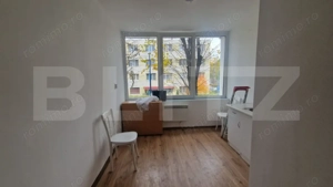 Camera de camin, cu baie in camera, 12 mp, zona Tractorul