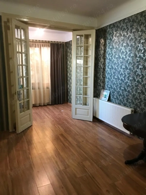 Inchiriez apart. 2 camere, ultracentral, situat in Pitesti in vila. - imagine 5