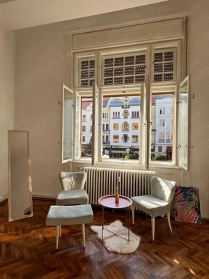 Apartament de închiriat, 3 camere   105 mp   ultracentral, Piața Victoriei, Timișoara