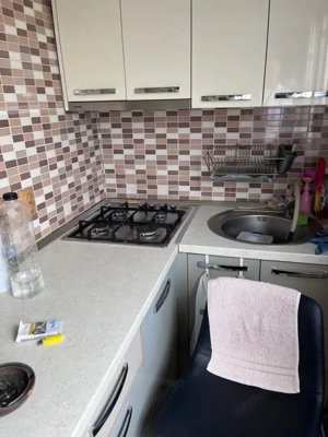 Apartament 3 camere, decomandat, zona Craiovita Noua - imagine 10