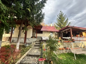 Casă modernă cu priveliște panoramică – ideală pentru investiție turistică