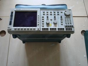 Tektronix TLS 216 Logic Scope