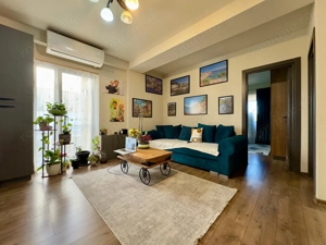 Apartament cu 3 camere la etajul 2 cu vedere pe doua parti !