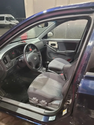 Vand Hyundai elantra - imagine 7