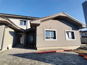 Casa insiruita - toate utilitatile - personalizare interioara - zona buna - imagine 12