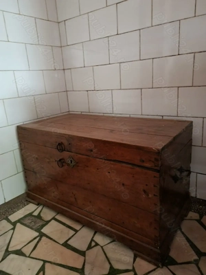 Lada de zestre din lemn