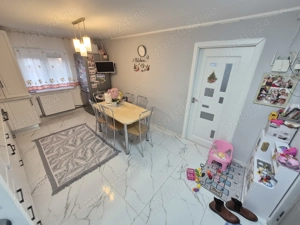 2 Cam-Sagului-5 Min de Centru-Mobilat-Centrala-Aer conditionat-Balcon- 60 MP - 90.000 Euro ! - imagine 3