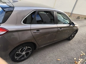 Hyundai i30 Highway  an 2021, 1.5 benzina 110CP - imagine 9