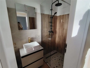 Duplex separat prin garaj - asfalt - panouri fotovoltaice - zona excelenta - toate utilitatile. - imagine 6