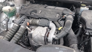 Citroen C5 III Tourer 1.6HDi 9HL (DV6C) 84 kw - imagine 8