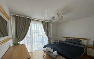 Apartament 4 camere tip penthouse - imagine 9