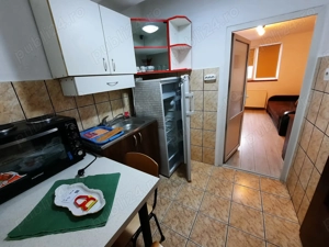 Închiriez apartament lângă stadion - imagine 5