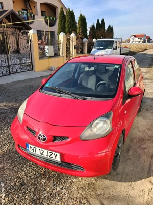 Vând Toyota Aygo