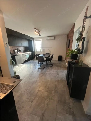 GIROC - 3 CAM - LOC PARCARE - INCALZIRE PARDOASEALA - UTILAT MOBILAT MODERN