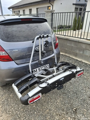 Vând suport auto pentru biciclete