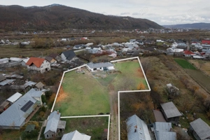 Casă / Vilă cu 5 camere de vânzare