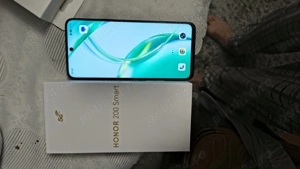Vând telefon honnor 200 smart