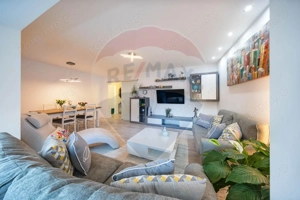 Apartament elegant si spatios, 4 camere, 2 parcari, Racadau! - imagine 2