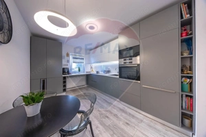 Apartament elegant si spatios, 4 camere, 2 parcari, Racadau! - imagine 3