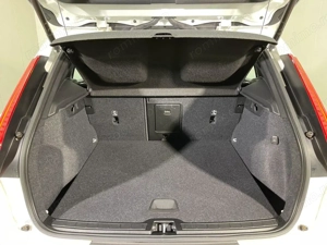 Volvo XC 40 - imagine 12