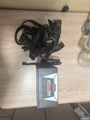 Sursa gigabyte aorus