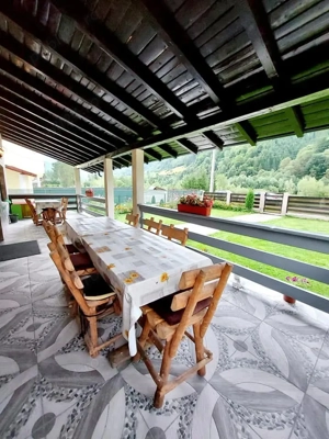 Cazare Rucar Satic Pensiunea Aaron s Home  - imagine 3