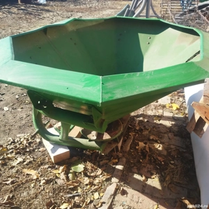 Distribuitor îngrășăminte Amazone 