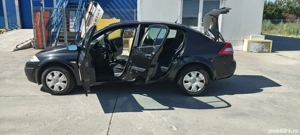 Renault Megane 2 Berlina 1,6 16V Benzina - imagine 2