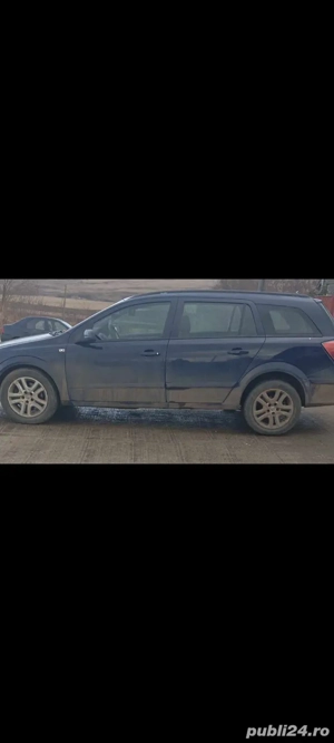 vand 2auto pentru piese sau fier vechi