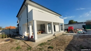 Casă individuală,str Rubinului, 5 camere,4 băi+teren 457m 