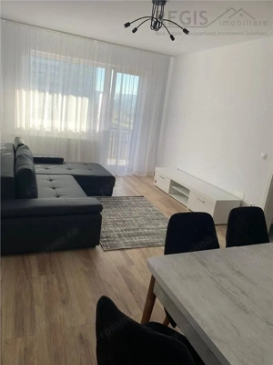 Apartament cu 2 camere, zona Tractorul