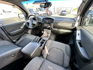 Nissan navara 2,5 dci aventura facelift 171 cp an 2011 euro 5 - imagine 5