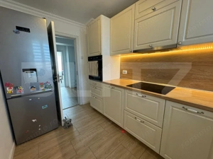 Apartament cu 3 camere decomandat, 70 mp, zona Decebal - imagine 10