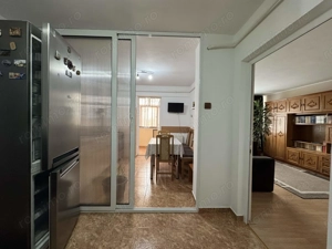 3 cam, 67 mp., decomandat, renovat, etaj 4, zona Palat justitie - imagine 9