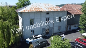 Clădire de vânzare în centrul orașului Curtea de Argeș.