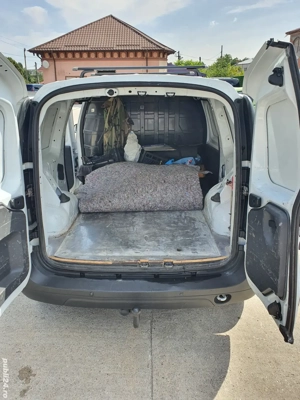 Logan VAN 2012 - imagine 6